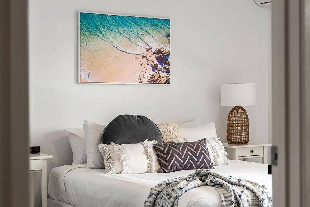 خليج بيرون Byron Lakeside Holiday Apartments المظهر الخارجي الصورة